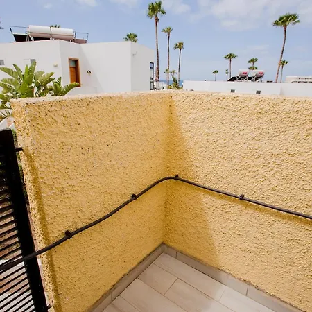 Costa Adeje Cortijo 1-8 * Playa de las Americas (Tenerife)