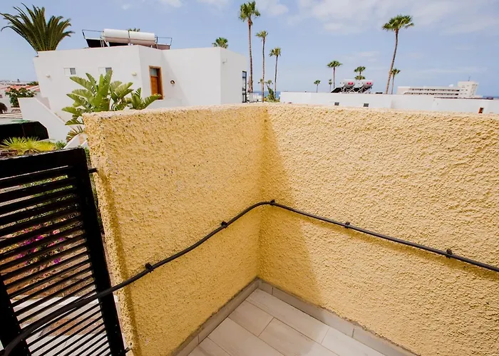 Costa Adeje Cortijo 1-8 * Playa de las Américas